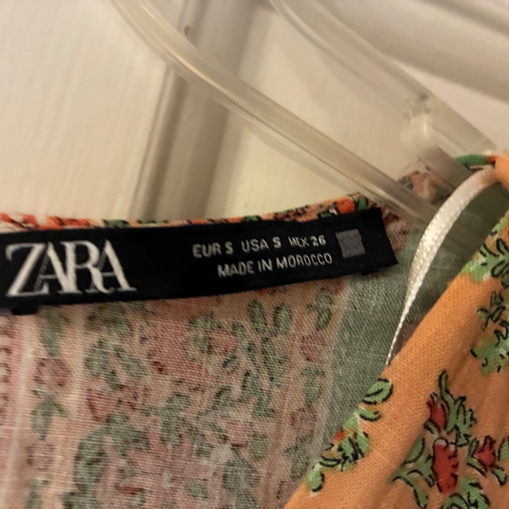 NWOT Zara V-neck belted romper, size S - Picture 3 of 4